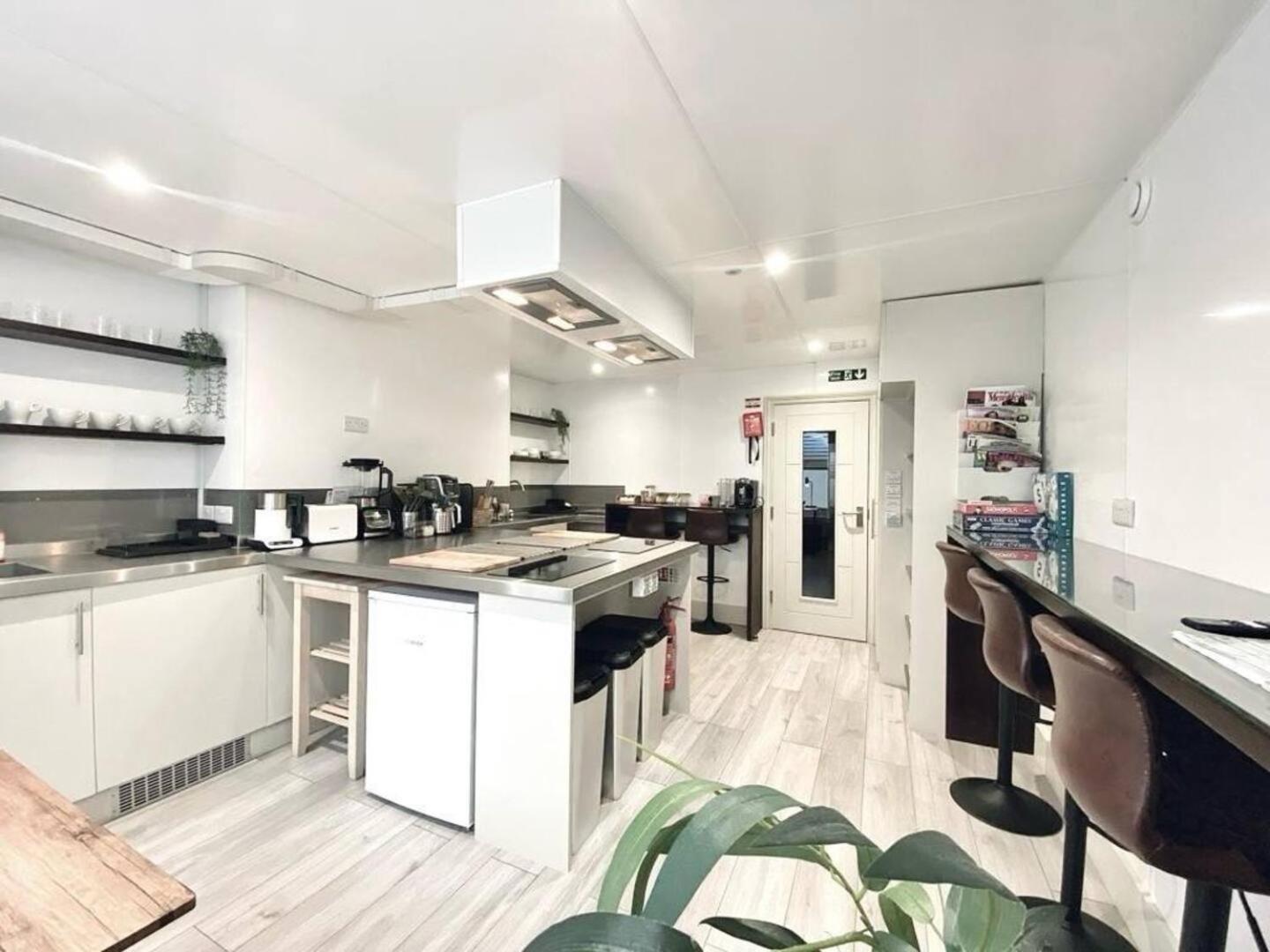 Apt 03 Beachside Beauty Central Studio Steps From Cafes Hove Extérieur photo