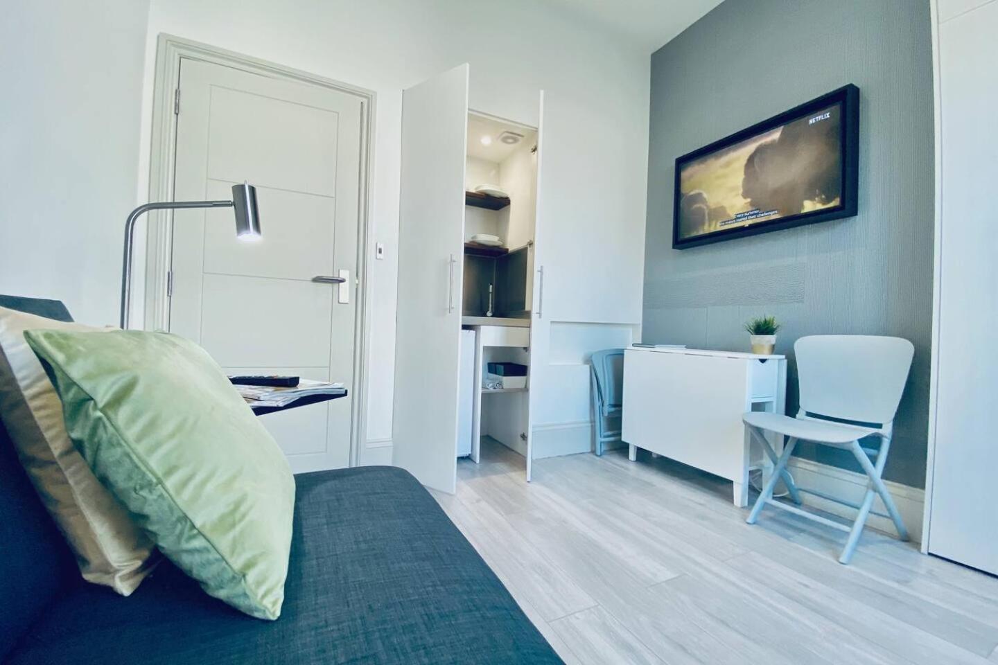 Apt 03 Beachside Beauty Central Studio Steps From Cafes Hove Extérieur photo